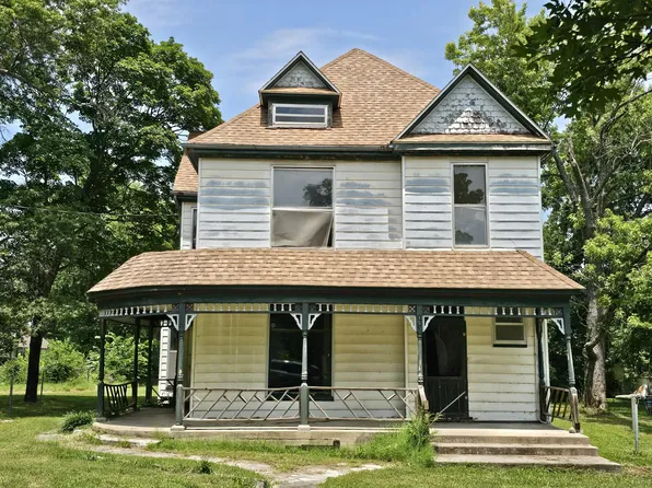 153 E Blow Street, Granby, MO 64844