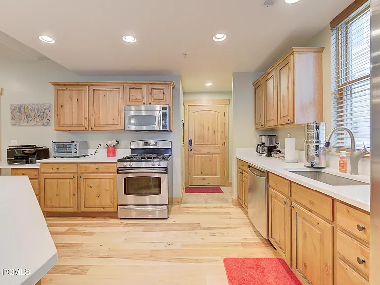 1499 Park Ave #1 — Photo 22