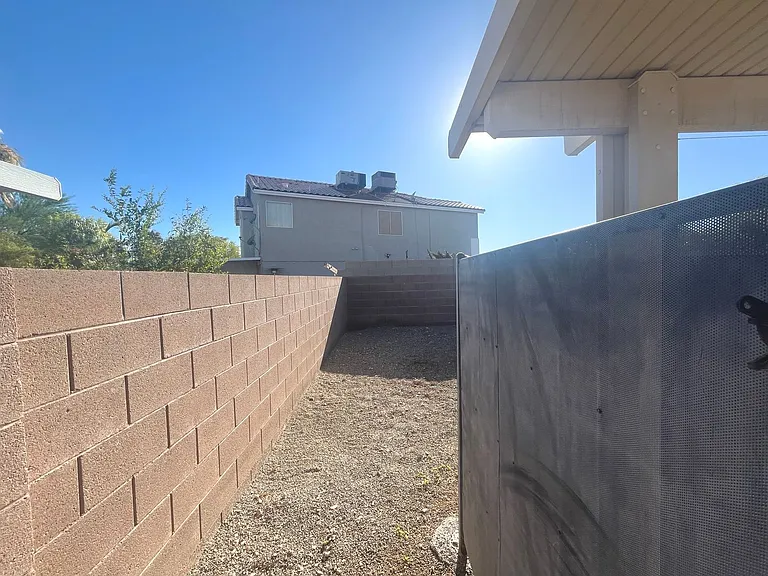 1667 Tangerine Rose Dr — Photo 43