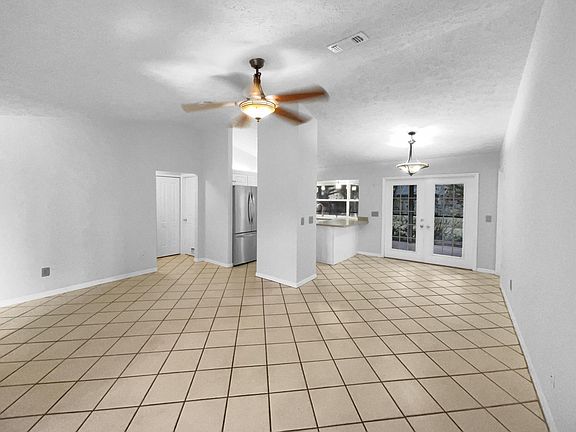 3rd image of 5409 Hickory Drive