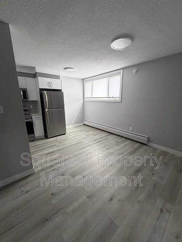 1 bed, 1.0 bath, $1,300 — Photo 2