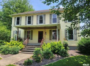 102 S Maple St, Tamaroa, IL 62888