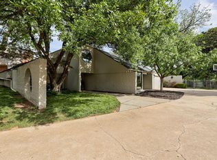 3 Rustic Hills St, Norman, OK 73072