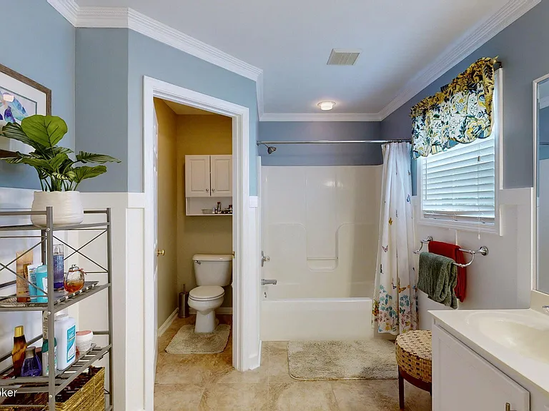 9916 Spring Gate Dr — Photo 11