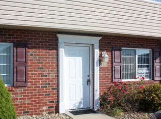 111 Northtowne St, Lebanon, IL 62254