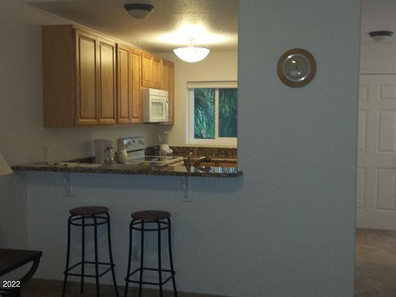 5th image of 639 Ocean Park Ln #252