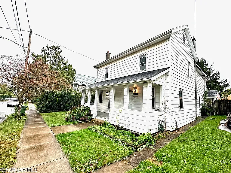 1014 Tucker St — Photo 1