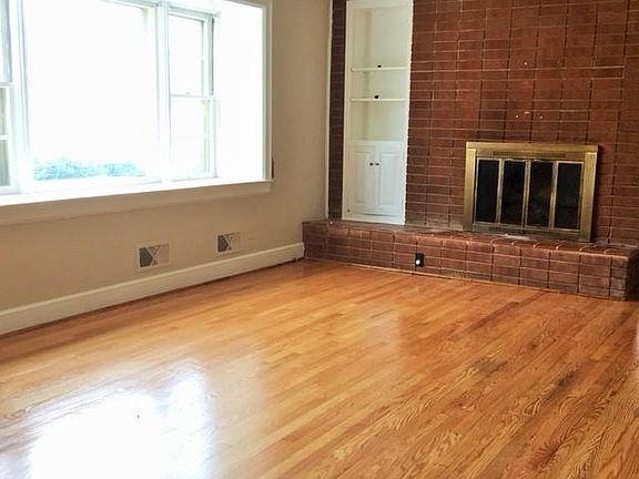 2nd image of 3646 Greenland Ave NW