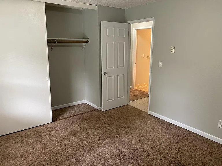 401 Taylor Ave NW #13 — Photo 7