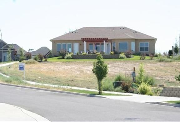 2nd image of 54 Yellowjacket Dr