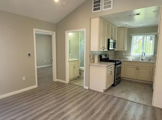 1364 Raymond Ave #A, Glendale, CA 91201
