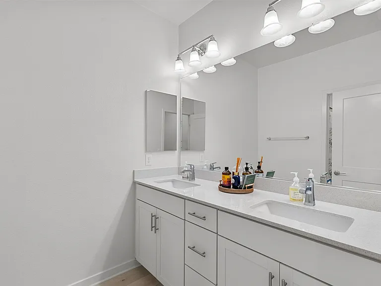 122 Red Brick Dr #6 — Photo 7