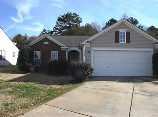 6508 Wandering Creek Dr, Charlotte, NC 28216