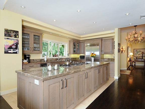 5th image of 1282 La Granada Dr