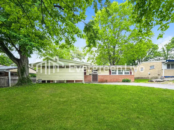 8968 Mockingbird Ln, Cincinnati, OH 45231