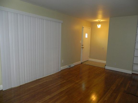 4th image of 13311 Park Ln
