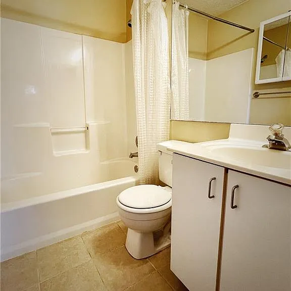 2715 Barnwood Xing — Photo 11
