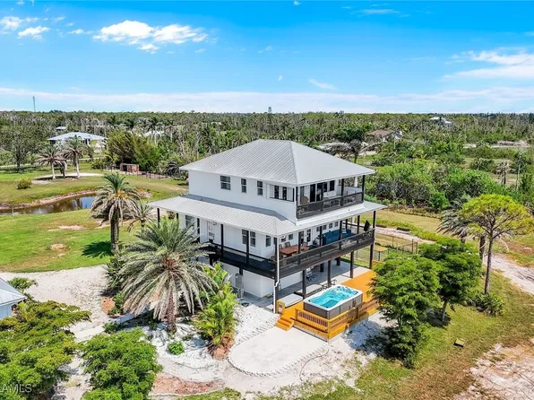 5257 Western Dr, Saint James City, FL 33956