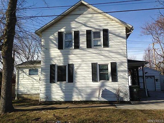2nd image of 196 Thompson St