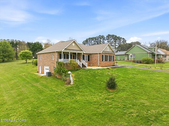 2nd image of 504 Overlook Rd