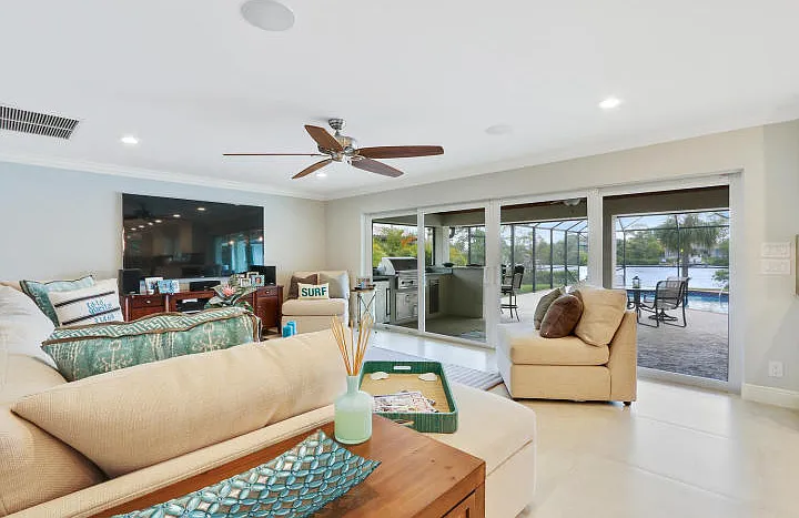3 bed, 3.5 bath, 2782 sqft, $11,000 — Photo 4