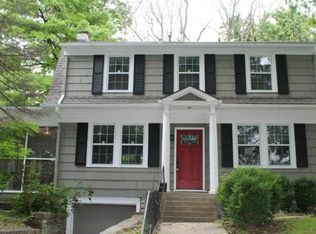 5124 Walnut St, Kansas City, MO 64112