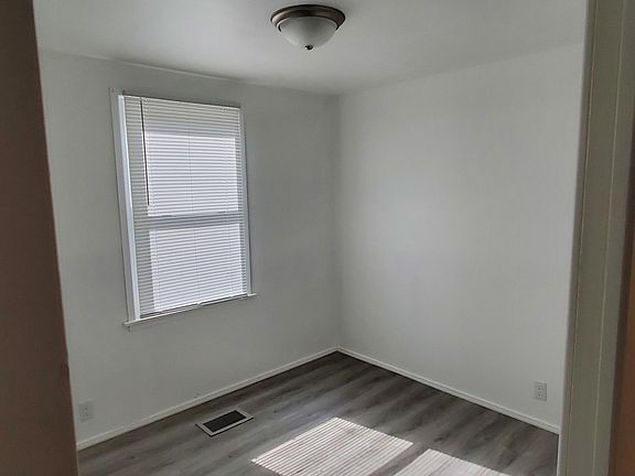 5th image of 2504 Sampson St #1