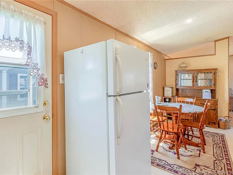 29 Gerald Blvd — Photo 17