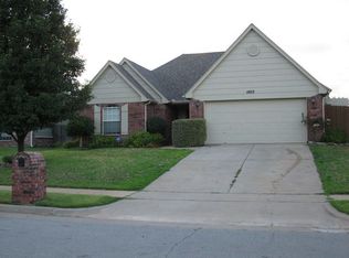 10713 E 115th Pl S, Bixby, OK 74008