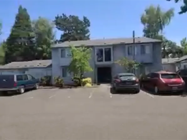 1955 NE Barberry Dr, Hillsboro, OR 97124