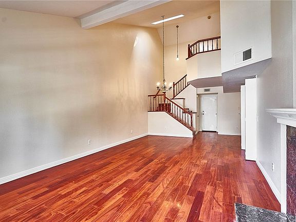 5th image of 22935 Estoril Dr Unit 3