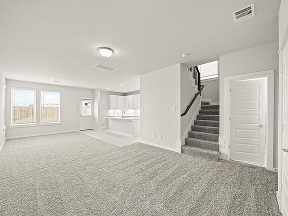 3rd image of 2938 Park Hill Ln