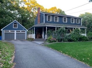 500 Chestnut St, Wrentham, MA 02093