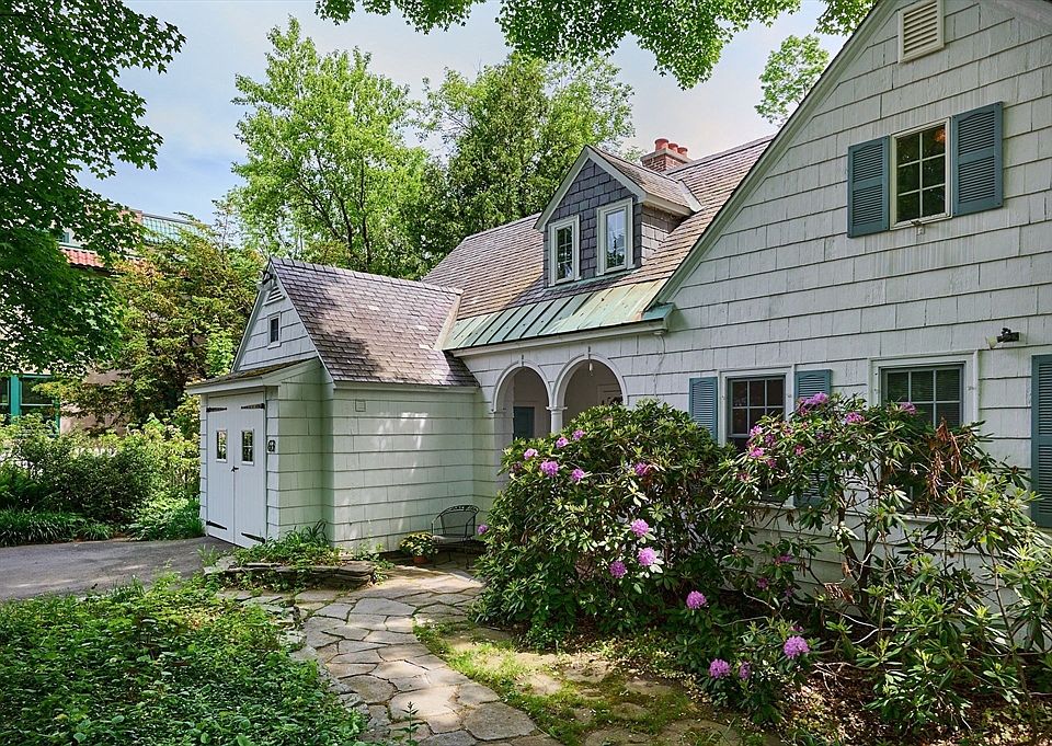 1st image of 63 Prospect St