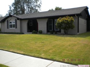 6820 E 48th St, Tulsa, OK 74145