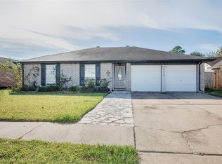 2826 Virginia Colony Dr, Webster, TX 77598