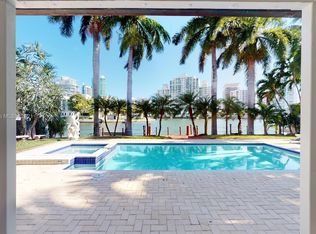 6015 Pine Tree Dr #6015, Miami Beach, FL 33140