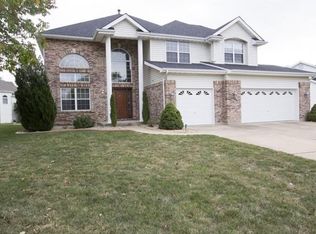 673 Glen Smt, Saint Charles, MO 63304