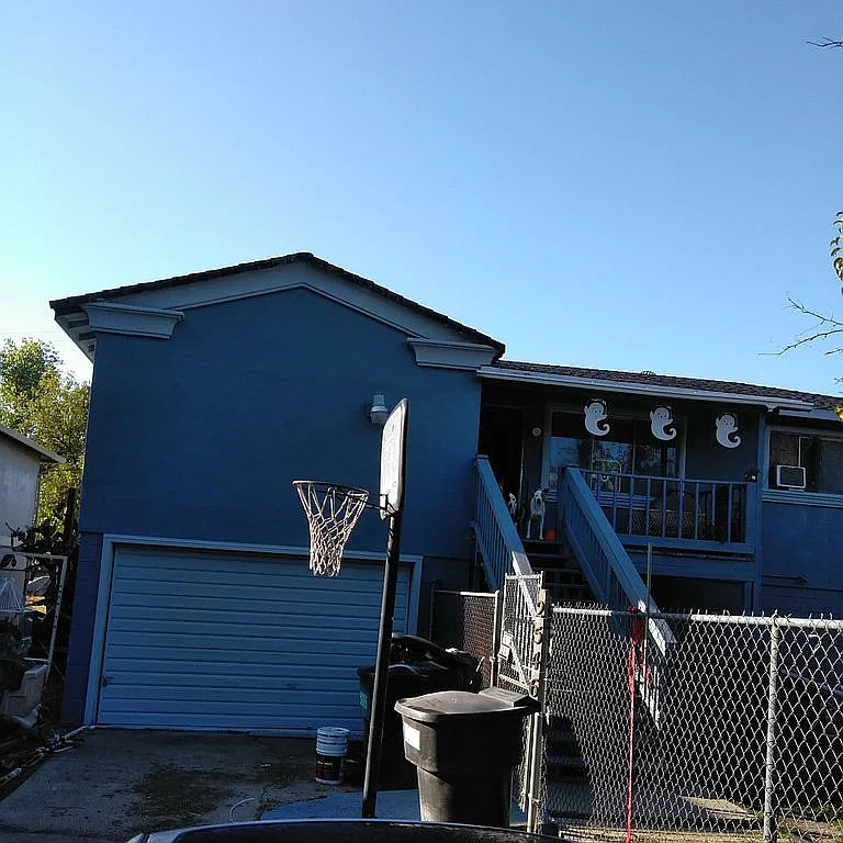 2546 U St photo 1