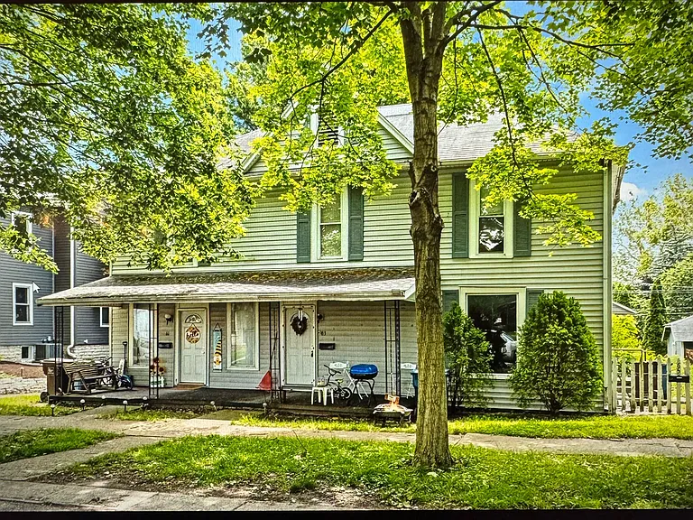 61-65 W Maple St — Photo 15