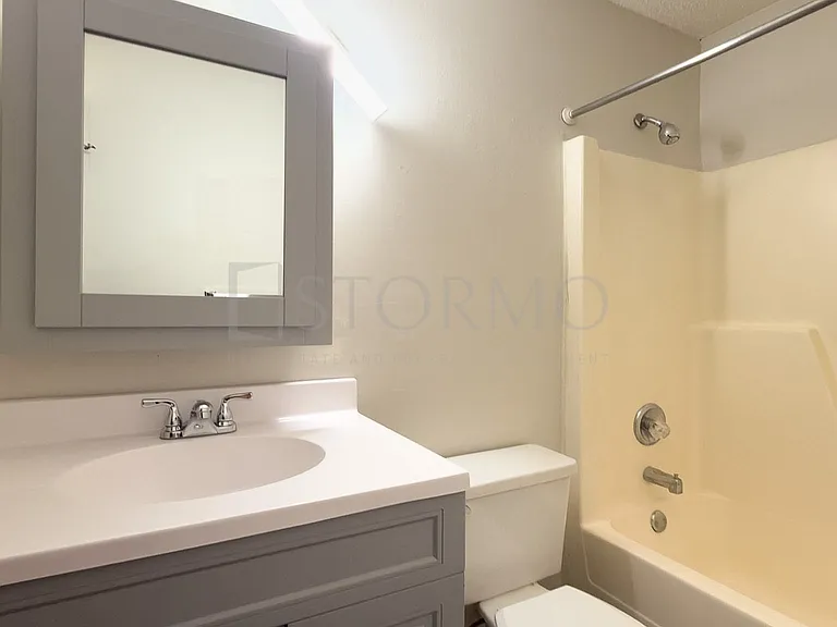 365 Baldwin Ave NW #106 — Photo 1