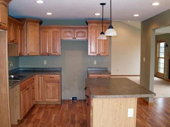 4th image of 585 62nd Ave NW