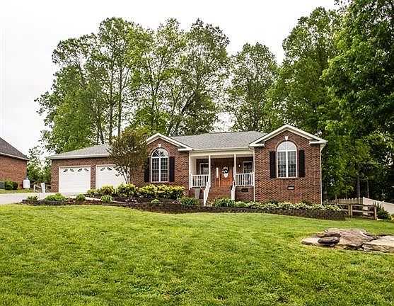 3rd image of 1575 Brookstone Dr