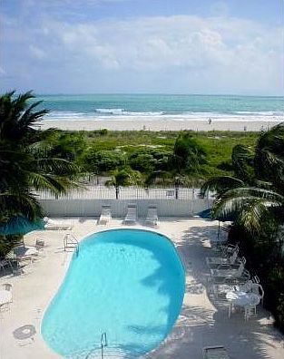 5th image of 335 Ocean Dr APT 201