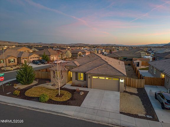 3rd image of 500 Coulee Meadow Dr
