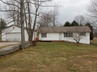 1191 Peerless Rd, Bedford, IN 47421