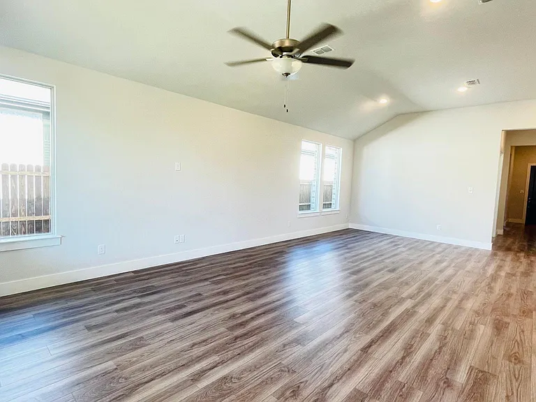 1829 Arbor Dr — Photo 12