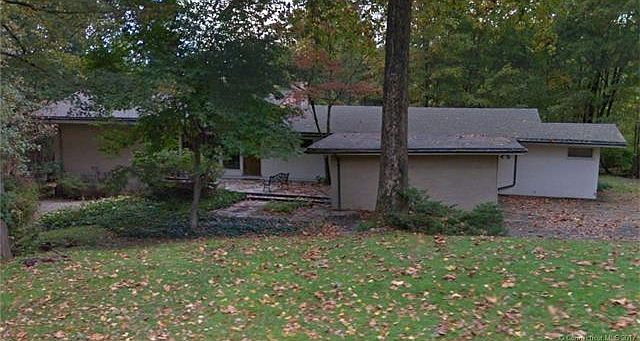 2nd image of 35 High Ridge Rd