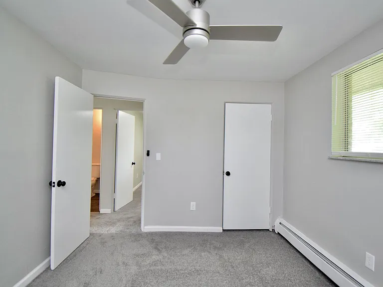 7264 Boleyn Dr #4 — Photo 9