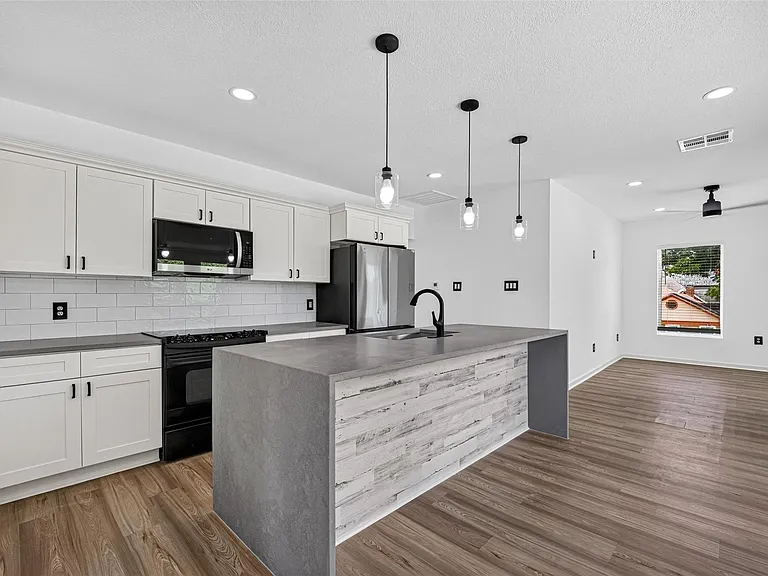 3701 Hutchins St — Photo 14